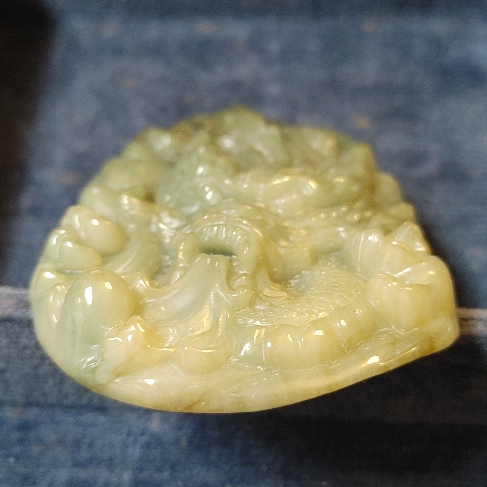 Jadeite Large Fire Breathing Dragon - Picture 11 of 17